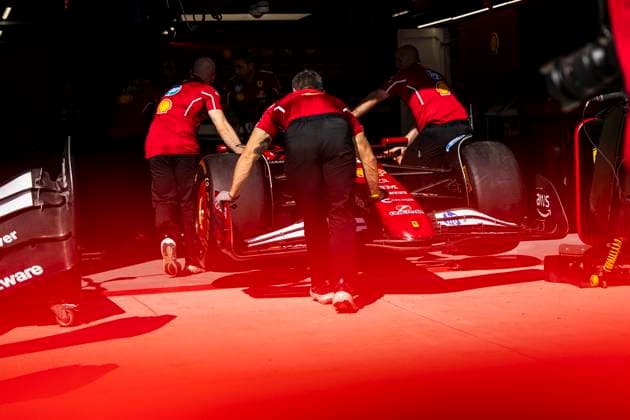 F1 - HUNGARIAN GRAND PRIX 2025 16 LECLERC Charles (mco), Scuderia Ferrari SF-25, ambiance during the 2025 Formula 1 Lenovo Hungarian Grand Prix, 14th round of the 2025 FIA Formula One World Championship, WM, Weltmeisterschaft from August 1 to 3, 2025 on the Hungaroring, in Mogyorod, Hungary - MogyorodHungary  Copyright: xJulienxDelfossex