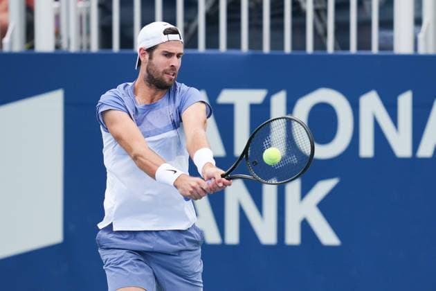 ATP, Tennis Herren Masters 1000 National Bank Open Toronto Presented by Rogers 2025 - Day 6 Karen Khachanov of Russia plays a backhand against Emilio Nava of the United States during the Men s Singles third round match on day 6 of the ATP Masters 1000 National Bank Open at Sobeys Stadium. on July 31, 2025 in Toronto, Canada. (Photo by Leonardo Ramirez Eyepix Group) Copyright: xLeonardoxRamirezx xEyepixxGroupx LR-31072025-02772