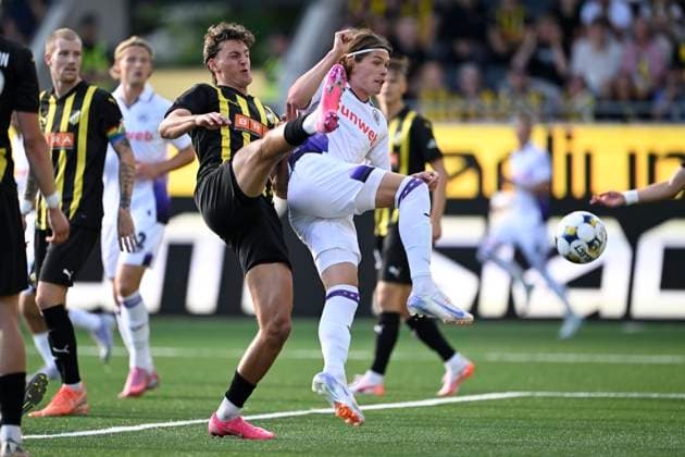 BK Hacken v RSC Anderlecht - UEFA Europa League GOTHENBURG, SWEDEN - JULY 31 : Hey Lucas Boel defender of RSC Anderlecht scoring a goal but sees it being cancelled by off-side during the UEFA Europa League 2025 26 second qualifying round second leg between BK Hacken and RSC Anderlecht on July 31, 2025 in Gothenburg, Sweden, 31 07 2025 Gothenburg Sweden  Copyright: xNicoxVereeckenx