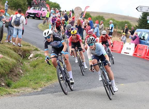 Tour de France Femmes Zwift : Clermont-Ferrand - Ambert Thierry Larret MAXPPP - 31 07 2025 Thierry Larret Maxppp. Cyclisme. Tour de France Femmes Zwift. Etape 6 : Clermont-Ferrand - Ambert (63). Le 31 Juillet 2025. Women s Tour de france, on july 31st 2025 AUVERGNE RHONE ALPES FRANCE  Copyright: xMAXPPPxThierryxLarretx TLR202507314771 TLR202507314771
