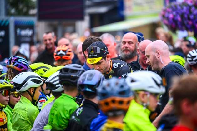 Cycling Criterium Herentals HERENTALS, BELGIUM - JULY 31 : Van Aert Wout (BEL) of Team Visma - Lease a Bike with fans during Herentals Fietst an after Tour Criterium in Herentals. On July 31, 2025 in Herentals, Belgium, 31 07 2025 Herentals Belgium  Copyright: xGvgx