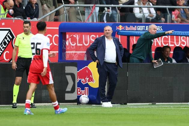 UTRECHT , 31-07-2025 , Stadium Galgenwaard , season 2025 2026 , Europa League football , Second qualifying round 2nd leg , match between FC Utrecht and Sheriff , FC Utrecht coach Ron Jans Utrecht - Sheriff  x30324879x Copyright: