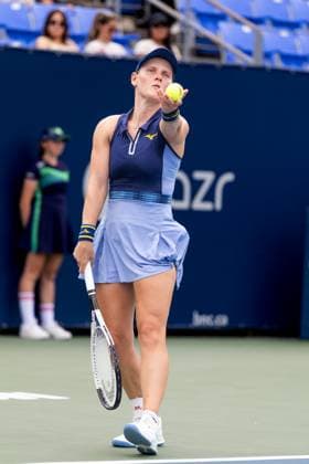 July 31, 2025, Montreal, Quebec, Canada: SUSAN LAMENS from Netherland serving in second set against Lin Zhu from China in round of 32 at Canadian Open at IGA stadium in Montreal, Quebec, Canada on 2025-07-31 Montreal Canada - ZUMAl189 20250731_zsp_l189_023 Copyright: xYannickxLegarex