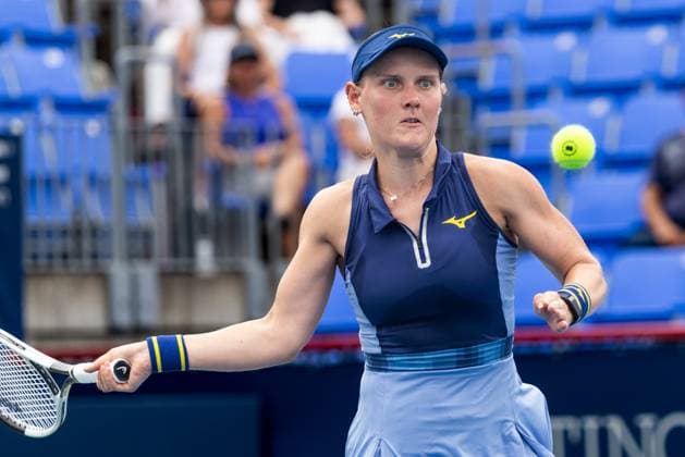 July 31, 2025, Montreal, Quebec, Canada: SUSAN LAMENS from Netherland forehand in second set against Lin Zhu from China in round of 32 at Canadian Open at IGA stadium in Montreal, Quebec, Canada on 2025-07-31 Montreal Canada - ZUMAl189 20250731_zsp_l189_026 Copyright: xYannickxLegarex