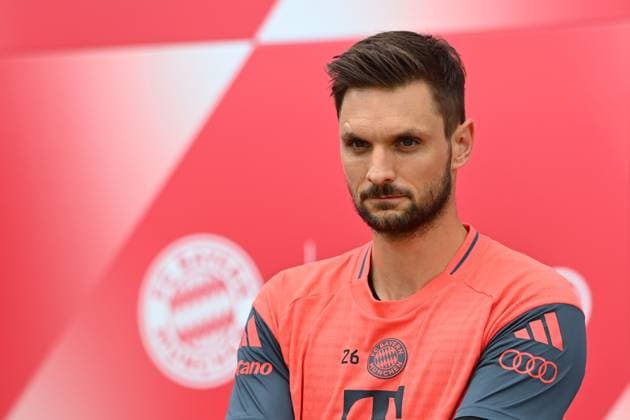 Football, FC Bayern Munich, Goalkeeper Sven Ulreich mourns his son - Archived images