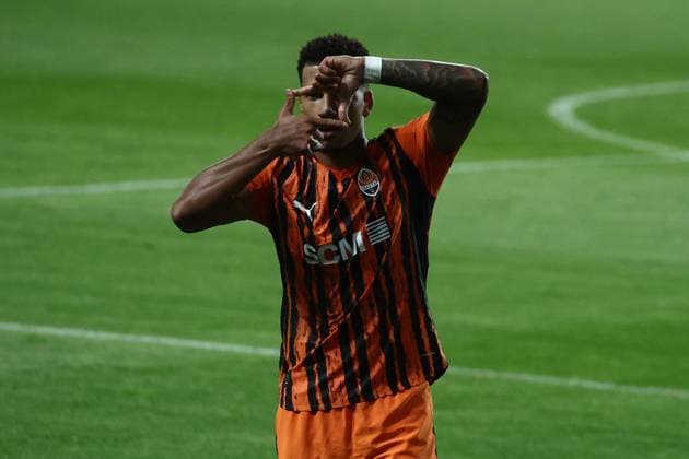 Shakhtar Donetsk v Besiktas - UEFA Europa League KRAKOW, POLAND - JULY 31: Kaua Elias (19) of Shakhtar Donetsk celebrates after a goal during UEFA Europa League second qualifying round rematch between Besiktas and Shakhtar Donetsk at Henryk Reyman Municipal Stadium in Krakow, Poland on July 31, 2025. Jakub Porzycki Anadolu Krakow Poland. Editorial use only. Please get in touch for any other usage.  Copyright: x2025xAnadoluxJakubxPorzyckix
