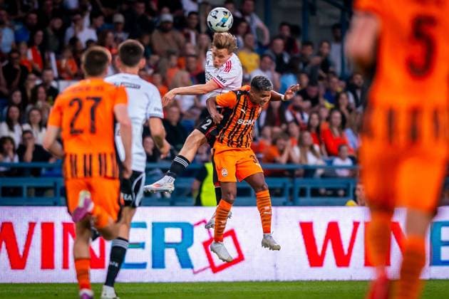 2025.07.31 Krakow pilka nozna - 2.runda kwalifikacyjna Liga Europy UEFA 2025 2026 Szachtar Donieck - Besiktas Stambul N z Jonas Svensson Pedrinho Foto Gleb Soboliev PressFocus 2025.07.31 Krakow football - UEFA Europe League Qualifying Second Round season 2025 2026 Shakhtar Donieck - Besiktas Stambul Jonas Svensson Pedrinho Credit: Gleb Soboliev PressFocus NEWSPIX.PL --- newspix.pl 