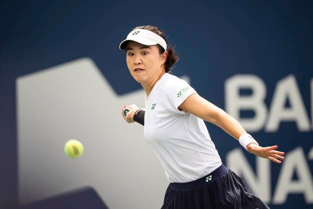 July 31, 2025, Montreal, Pq, CANADA: Lin Zhu, of China, returns a shot from Suzan Lamens, of the Netherlands, during third round tennis action at the National Bank Open tennis tournament in Montreal on Thursday, July 31, 2025. Canada News - July 31, 2025 - ZUMAc35_ 20250731_zaf_c35_065 Copyright: xChristopherxKatsarovx
