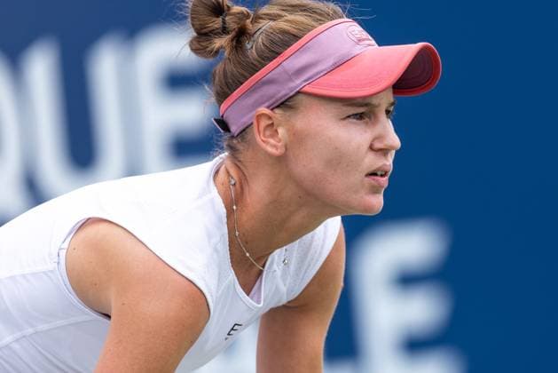 July 31, 2025, Montreal, Quebec, Canada: VERONIKA KUDERMETOVA waiting service in first set against Coco Gauff (1) from USA in round of 32 at Canadian Open at IGA stadium in Montreal, Quebec, Canada on 2025-07-31 Montreal Canada - ZUMAl189 20250731_zsp_l189_066 Copyright: xYannickxLegarex