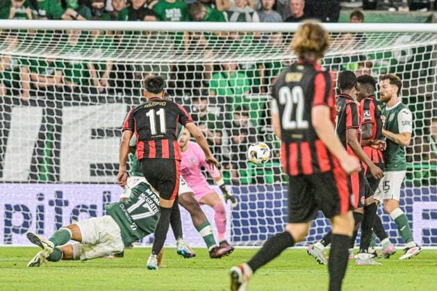 Hibernian v FC Midtjylland UEFA Europa League Dario Osorio of FC Midtjylland scores their sides first goal of the match during the UEFA Europa League Second Qualifying Round Second Leg match at Easter Road, Edinburgh UK Newspapers OUT Copyright: xJamiexJohnstonx FIL-22025-0090