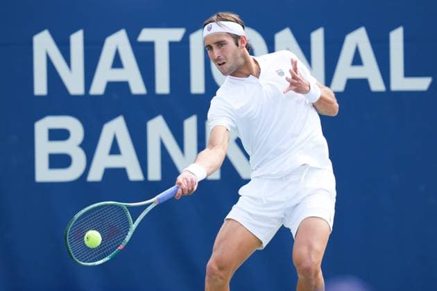 July 31, 2025, Toronto, Ontario, Canada: Tomas Martin Etcheverry of Argentina plays a forehand against Francisco Cerundolo of Argentina during the Men s Singles third round match on day 6 of the ATP, Tennis Herren Masters 1000 National Bank Open at Sobeys Stadium. on July 31, 2025 in Toronto, Canada. Toronto Canada - ZUMAe321 20250731_zsa_e321_092 Copyright: xLeonardoxRamirezx