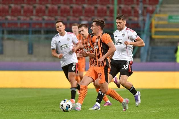 2025.07.31 Krakow Pilka nozna , UEFA Liga Europy sezon 2025 26 Szachtar Donieck - Besiktas Stambul N z Amir Hadziahmetovic, Oleg Ocheretko, Giorgi Gocholeishvili, David Jurasek Foto Krzysztof Porebski PressFocus 2025.07.31 Krakow Football , UEFA Europa League , 2025 2026 season FC Shakhtar Donetsk - Besiktas JK Istanbul Amir Hadziahmetovic, Oleg Ocheretko, Giorgi Gocholeishvili, David Jurasek Credit: Krzysztof Porebski PressFocus NEWSPIX.PL --- newspix.pl 