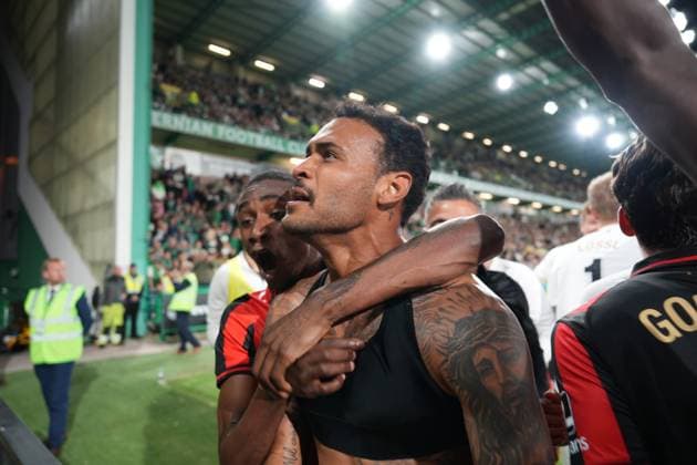31st July 2025; Easter Road, Edinburgh, Scotland: UEFA Europa League, Second Qualifying Round, Second Leg, Hibernian versus Midtjylland; Junior Brumado of Midtjylland celebrates with team mates in front of the Midtylland 31st July 2025; Easter Road, Edinburgh, Scotland: UEFA Europa League, Second Qualifying Round, Second Leg, Hibernian versus Midtjylland; Junior Brumado of Midtjylland celebrates scoring the winning goal with team mates in front of the Midtylland fans AlecxBrown