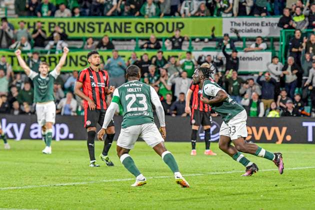 Hibernian v FC Midtjylland UEFA Europa League Rocky Bushiri of Hibernian reels away in celebration after his goal during the UEFA Europa League Second Qualifying Round Second Leg match at Easter Road, Edinburgh UK Newspapers OUT Copyright: xJamiexJohnstonx FIL-22025-0137