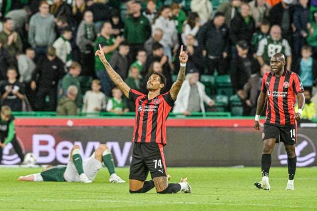 Hibernian v FC Midtjylland UEFA Europa League Junior Brumado of FC Midtjylland celebrates his sides win at full time during the UEFA Europa League Second Qualifying Round Second Leg match at Easter Road, Edinburgh UK Newspapers OUT Copyright: xJamiexJohnstonx FIL-22025-0146