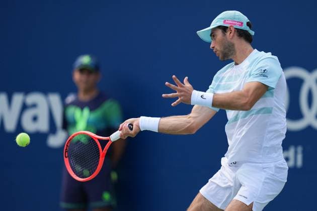 Nuno Borges of Portugal plays a forehand against Casper Ruud of Norway during the Men s Singles third round match on day 6 of the ATP, Tennis Herren Masters 1000 National Bank Open at Sobeys Stadium. on July 31, 2025 in Toronto, Canada. Toronto Canada - ZUMAe321 20250731_zia_e321_033 Copyright: xLeonardoxRamirezx
