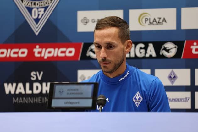 31 07 2025, xrekx, Fussball 3 Liga, SV Waldhof Mannheim Press Conference v l Dominik Glawogger Trainer SV Waldhof Mannheim DFL DFB REGULATIONS PROHIBIT ANY USE OF PHOTOGRAPHS as IMAGE SEQUENCES and or QUASI VIDEO Mannheim