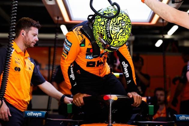 F1 - HUNGARIAN GRAND PRIX 2025 04 NORRIS Lando (gbr), McLaren F1 Team MCL39, action during the 2025 Formula 1 Lenovo Hungarian Grand Prix, 14th round of the 2025 FIA Formula One World Championship, WM, Weltmeisterschaft from August 1 to 3, 2025 on the Hungaroring, in Mogyorod, Hungary - MogyorodHungary  Copyright: xDPPIx