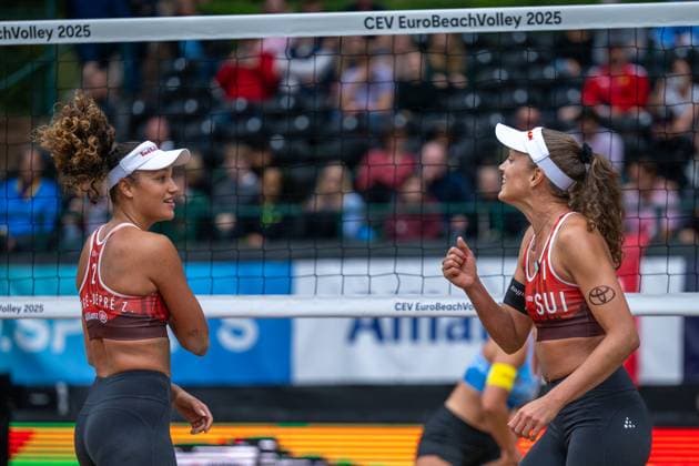 European Championship Beach Volleyball Düsseldorf, 01 08 2025 Zoe Verge Depre SUI , Anouk Verge Depre SUI European Championship Beach Volleyball Düsseldorf on 01 08 2025 Copyright: xBEAUTIFULxSPORTS PeterxWeberx