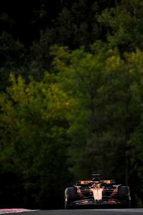 Oscar Piastri of Australia and McLaren , Practice, F1 Grand Prix of Hungary, on August 01, 2025 in Budapeste, Hungary Photo by Diogo Cardoso DeFodi Images Oscar Piastri of Australia and McLaren , Practice, F1 Grand Prix of Hungary, Hungaroring on August 1, 2025 in Budapeste, Hungary Photo by Diogo Cardoso DeFodi Images