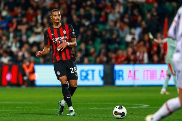 Perth, Australia, July 31st 2025: Malick Thiaw (28 Milan) with a pass during the Asia-Pacific Pre-Season Tour 2025 game between AC Milan vs Perth Glory at HBF Park in Perth, Australia. (Ramiro Larguia SPP) Copyright: xRamiroxLarguiax xSPPx spp-en-RaLaSp-Perth Glory v AC Milan0310