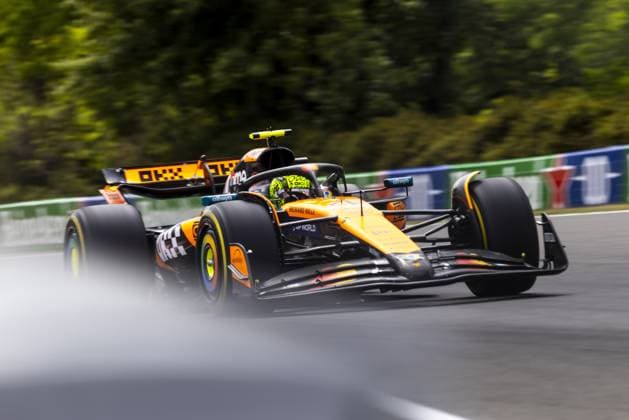 Ahead of Formula 1 Hungary Grand Prix BUDAPEST, HUNGARY - AUGUST 01: Lando Norris of United Kingdom driving the (4) McLaren MCL39 Mercedes on track during practice ahead of the F1 Grand Prix of Hungary at Hungaroring on August 01, 2025 in Budapest, Hungary. Arpad Kurucz Anadolu Budapest Hungary. Editorial use only. Please get in touch for any other usage.  Copyright: x2025xAnadoluxArpadxKuruczx