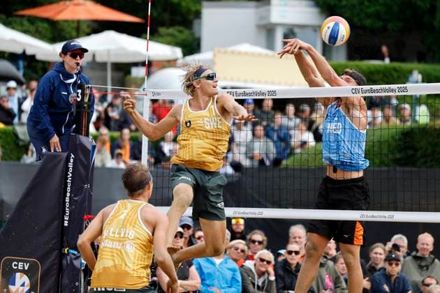 Düsseldorf, Germany, CEV EuroBeachVolley 2025 European Beach Volleyball Championships at the Rochusclub in Düsseldorf 01 08 2025 Round of 16 Matthew IMMERS NED 1 and Ruben PENNINGA NED 2 against David AHMAN AEHMAN SWE 1 and Jonatan HELLVIG SWE 2