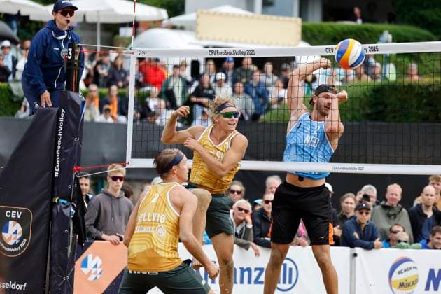 Düsseldorf, Germany, CEV EuroBeachVolley 2025 European Beach Volleyball Championships at the Rochusclub in Düsseldorf 01 08 2025 Round of 16 Matthew IMMERS NED 1 and Ruben PENNINGA NED 2 against David AHMAN AEHMAN SWE 1 and Jonatan HELLVIG SWE 2