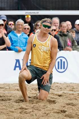 Düsseldorf, Germany, CEV EuroBeachVolley 2025 European Beach Volleyball Championships at the Rochusclub in Düsseldorf 01 08 2025 Round of 16 Matthew IMMERS NED 1 and Ruben PENNINGA NED 2 against David AHMAN AEHMAN SWE 1 and Jonatan HELLVIG SWE 2