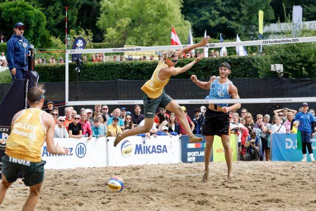 Düsseldorf, Germany, CEV EuroBeachVolley 2025 European Beach Volleyball Championships at the Rochusclub in Düsseldorf 01 08 2025 Round of 16 Matthew IMMERS NED 1 and Ruben PENNINGA NED 2 against David AHMAN AEHMAN SWE 1 and Jonatan HELLVIG SWE 2