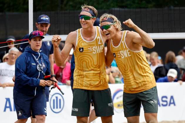 Düsseldorf, Germany, CEV EuroBeachVolley 2025 European Beach Volleyball Championships at the Rochusclub in Düsseldorf 01 08 2025 Round of 16 Matthew IMMERS NED 1 and Ruben PENNINGA NED 2 against David AHMAN AEHMAN SWE 1 and Jonatan HELLVIG SWE 2 David AHMAN AEHMAN SWE 1 and Jonatan HELLVIG SWE 2 celebrate their victory