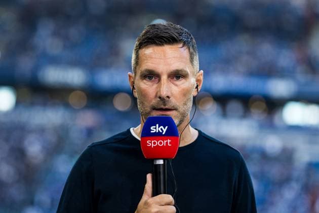 2 Soccer Bundesliga FC Schalke 04 Hertha BSC Berlin 01 08 2025 Stefan Leitl Coach Hertha BSC Berlin in Sky Interview 2 Soccer Bundesliga FC Schalke 04 Hertha BSC Berlin Gelsenkirchen, VELTINS Arena am 01 08 2025 DFL REGULATIONS PROHIBIT ANY USE OF PHOTOGRAPHS AS IMAGE SEQUENCES AND OR QUASI VIDEO Copyright: xBEAUTIFULxSPORTS Wunderlx