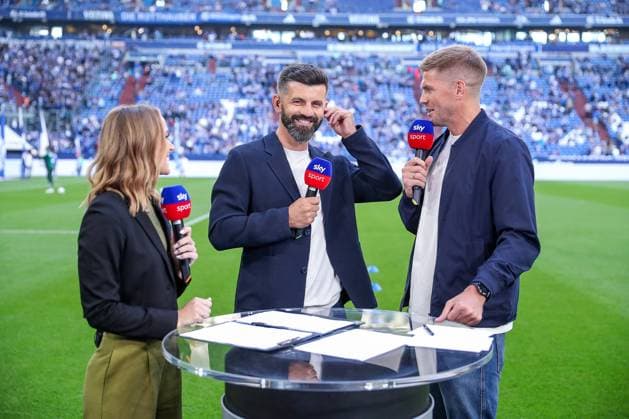 01 08 2025, Football, FC Schalke 04 Hertha BSC, 1 Matchday, 2 Bundesliga, Veltins Arena Gelsenkirchen, Season 2025 2026 Head coach Miron Muslic Schalke04 in Sky Interview DFB regulations prohibit any use of photographs as image sequences and or quasi video Nordrhein Westfalen Germany
