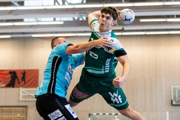 Elias NEWEL FRISCH AUF Goeppingen, 40 scores a goal, Action, Goal throw FRISCH AUF Goeppingen FAG vs SG Koendringen Teningen, Handball, Men, S Cup Altensteig 2025, Season 2025 2026, 01 08 2025 FRISCH AUF Goeppingen FAG vs SG Koendringen Teningen, Handball, Men, S Cup Altensteig 2025, Season 2025 2026, 01 08 2025 Altensteig Copyright: xEibnerxPressefoto OliverxSchmidtx EP_OST