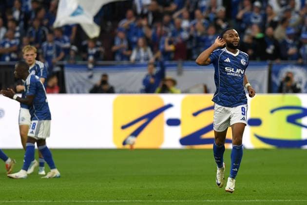 Moussa Sylla FC Schalke 04 celebrates after scoring his team™s first goal during the 2 Bundesliga match between FC Schalke 04 and Hertha BSC at Veltins Arena on August 01, 2025 in Gelsenkirchen, Germany, Germany Photo by Ralf Treese DeFodi Images Moussa Sylla FC Schalke 04 celebrates after scoring his team™s first goal during the 2 Bundesliga match between FC Schalke 04 and Hertha BSC at Veltins Arena on August 1, 2025 in Gelsenkirchen, Germany Photo by Ralf Treese DeFodi Images DFB DFL REGULATIONS PROHIBIT ANY USE OF PHOTOGRAPHS AS IMAGE SEQUENCES AND OR QUASI VIDEO Photo by Ralf Treese DeFodi Images