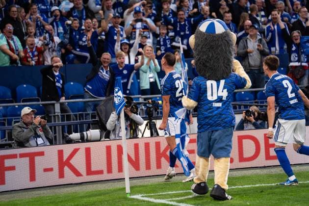 GER, 2 FBL FC Schalke 04 vs. Hertha BSC Berlin 01 08 2025, Veltins Arena, Gelsenkirchen, GER, 2 FBL FC Schalke 04 vs. Hertha BSC Berlin in the picture Goal celebrations for the 2-0 goal by Nikola KatiÄ‡ Katic FC Schalke 04, 25 nordphotoxGmbHxx xChristianxSchulze nph000300