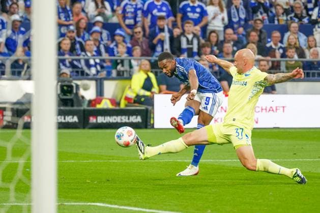Germany Soccer 2 Bundesliga 2025 26, 11 Matchday FC Schalke 04 vs Hertha BSC VELTINS Arena Gelsenkirchen Moussa Sylla Schalke 04, 9 Copyright: xJOERANxSTEINSIEKx