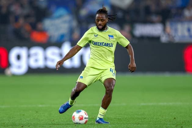 01 08 2025, Football, FC Schalke 04 Hertha BSC, 1 Matchday, 2 Soccer Bundesliga, Veltins Arena Gelsenkirchen, Season 2025 2026 Deyovaisio Zeefuik Hertha BSC 42 DFB regulations prohibit any use of photographs as image sequences and or quasi video Nordrhein Westfalen Germany