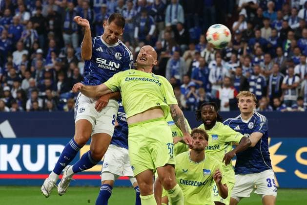 Soccer, 2 Bundesliga FC Schalke 04 Herta BSC Berlin, Matchday 1, Veltins Arena, DFB DFL REGULATIONS PROHIBIT ANY USE OF PHOTOGRAPHS AS IMAGE SEQUENCES AND OR QUASI VIDEO Copyright: JoachimxBywaletz xJB-Sportfoto
