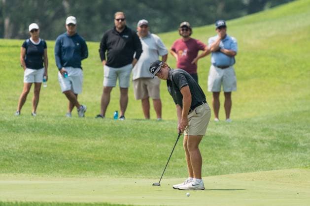August 1, 2025, West Lafayette, Indiana, USA: PENNSON BADGETT putts on the final day of the PGA, Golf Herren Junior Championships on August 1, 2025, at the Birck Boilermaker Golf Complex in West Lafayette, Ind. West Lafayette USA - ZUMAw145 20250801_zsp_w145_003 Copyright: xDavidxWegielx