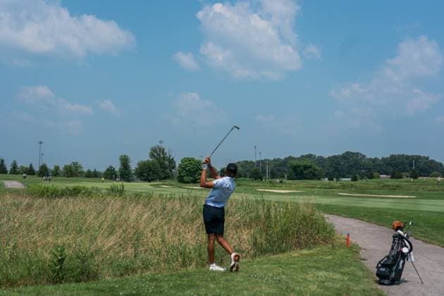 August 1, 2025, West Lafayette, Indiana, USA: CHARLIE WOODS hits a shot from the rough on the final day of the PGA, Golf Herren Junior Championships on August 1, 2025, at the Birck Boilermaker Golf Complex in West Lafayette, Ind. West Lafayette USA - ZUMAw145 20250801_zsp_w145_005 Copyright: xDavidxWegielx