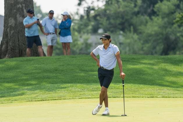 August 1, 2025, West Lafayette, Indiana, USA: CHARLIE WOODS waits to putt while spectators look on during the final day of the PGA, Golf Herren Junior Championships on August 1, 2025, at the Birck Boilermaker Golf Complex in West Lafayette, Ind. West Lafayette USA - ZUMAw145 20250801_zsp_w145_015 Copyright: xDavidxWegielx