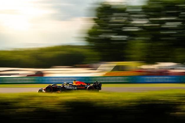 F1 2025: Hungarian Grand Prix in Budapest - 01 Aug 2025 Oracle Red Bull Racing 1 Team s Dutch driver Max Verstappen during free practice two of the Formula 1 Hungarian Grand Prix 2025. Budapest Hungary Copyright: xLucaxMartinix xSOPAxImagesx LMB02663