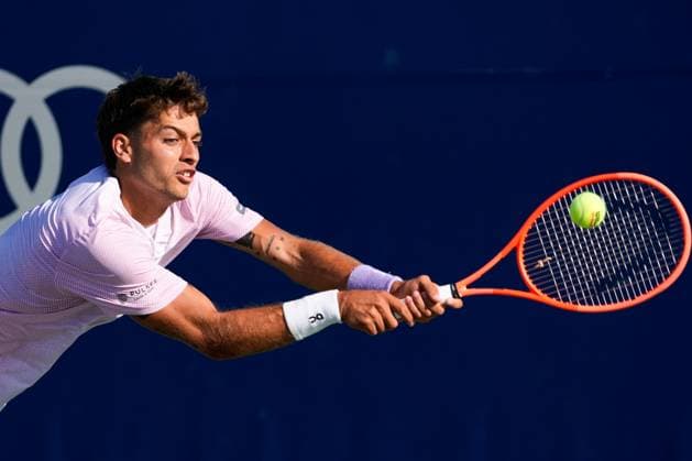 National Bank Open 2025 - Day 7 TORONTO, CANADA - AUGUST 1 : Flavio Cobolli of Italy in action against Fabian Marozsan of Hungary on day seven of the 2025 National Bank Open in Toronto, Ontario, Canada on August 1, 2025. Mert Alper Dervis Anadolu Ontario Canada. Editorial use only. Please get in touch for any other usage.  Copyright: x2025xAnadoluxMertxAlperxDervisx