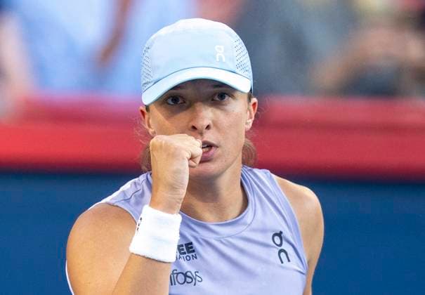 August 1, 2025, Montreal, Pq, Canada: Iga Swiatek of Poland reacts during her game against Eva Lys of Germany during third round tennis action at the National Bank Open in Montreal, Friday, Aug. 1, 2025. Canada News - August 1, 2025  - ZUMAc35_ 20250801_zaf_c35_149 Copyright: xChristinnexMuschix