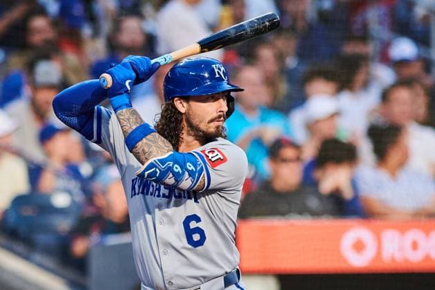 August 1, 2025, Toronto, On, Canada: Kansas City Royals second base Jonathan India (6) bats against the Toronto Blue Jays during first inning MLB, Baseball Herren, USA baseball action in Toronto, Friday, Aug. 1, 2025. Canada News - August 1, 2025 - ZUMAc35_ 20250801_zaf_c35_205 Copyright: xSammyxKoganx
