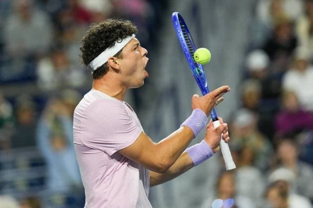 ATP, Tennis Herren Masters 1000 National Bank Open Toronto Presented by Rogers 2025 - Day 7 Ben Shelton of the United States celebrates a point against Brandon Nakashima of the United States during the Men s Singles third round match on day 7 of the ATP Masters 1000 National Bank Open at Sobeys Stadium. on August 1, 2025 in Toronto, Canada. (Photo by Leonardo Ramirez Eyepix Group) Copyright: xLeonardoxRamirezx xEyepixxGroupx LR-01082025-01249