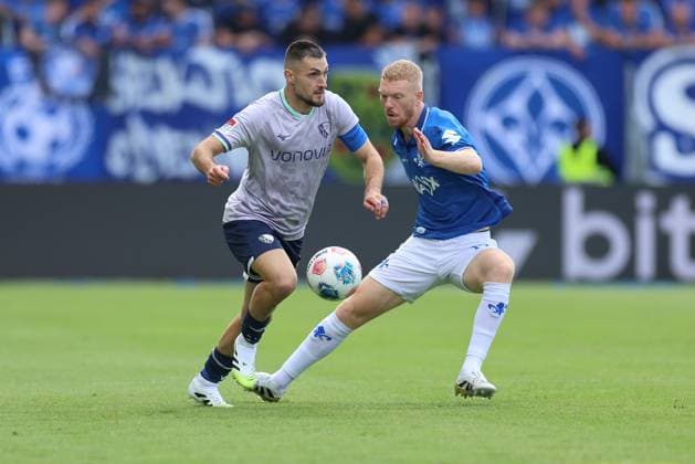 02 08 2025, xdcx, Soccer 2 Bundesliga, SV Darmstadt 98 VfL Bochum, emonline, emspor, despor, v l , Matus Bero VfL Bochum , Kai Klefisch SV Darmstadt 98 DFL DFB REGULATIONS PROHIBIT ANY USE OF PHOTOGRAPHS AS IMAGE SEQUENCES AND OR QUASI VIDEO Copyright: HMBxMedia Claus