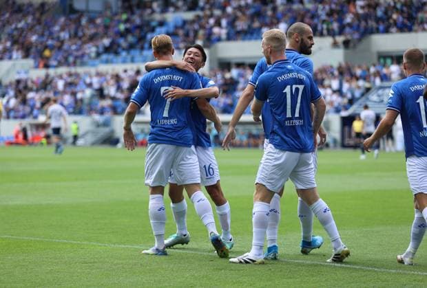 02 08 2025, xdcx, Soccer 2 Bundesliga, SV Darmstadt 98 VfL Bochum, emonline, emspor, despor, v l , Goal celebration, celebrate the goal, Hiroki Akiyama SV Darmstadt 98 DFL DFB REGULATIONS PROHIBIT ANY USE OF PHOTOGRAPHS AS IMAGE SEQUENCES AND OR QUASI VIDEO Copyright: HMBxMedia Claus