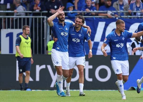02 08 2025, xdcx, Soccer 2 Bundesliga, SV Darmstadt 98 VfL Bochum, emonline, emspor, despor, v l , Goal celebration, celebrate the goal, Fraser Hornby SV Darmstadt 98 DFL DFB REGULATIONS PROHIBIT ANY USE OF PHOTOGRAPHS AS IMAGE SEQUENCES AND OR QUASI VIDEO Copyright: HMBxMedia Claus